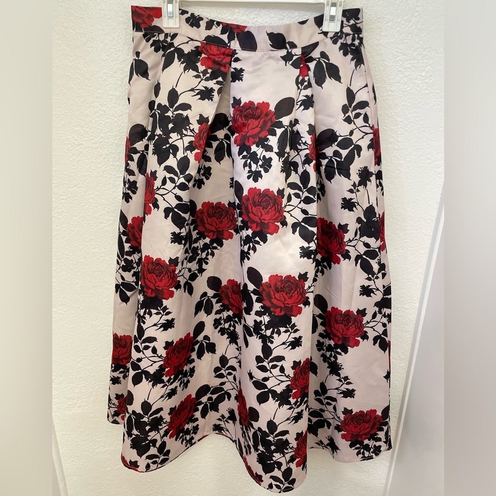 XL off white maxi skirt